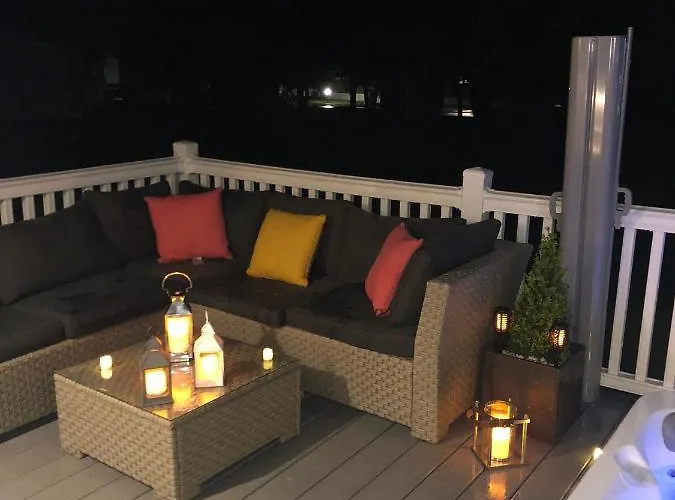 Holiday home Roseberry With Hot Tub