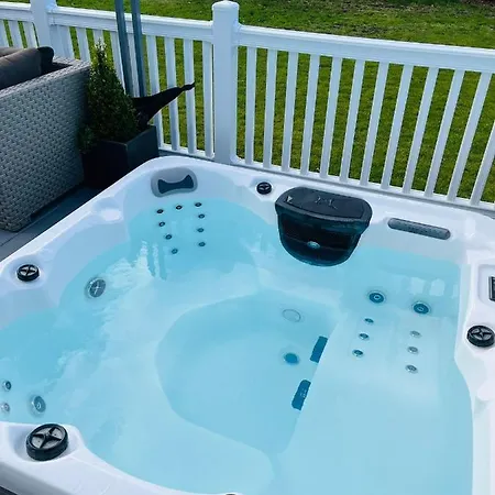 Nyaraló Roseberry With Hot Tub York